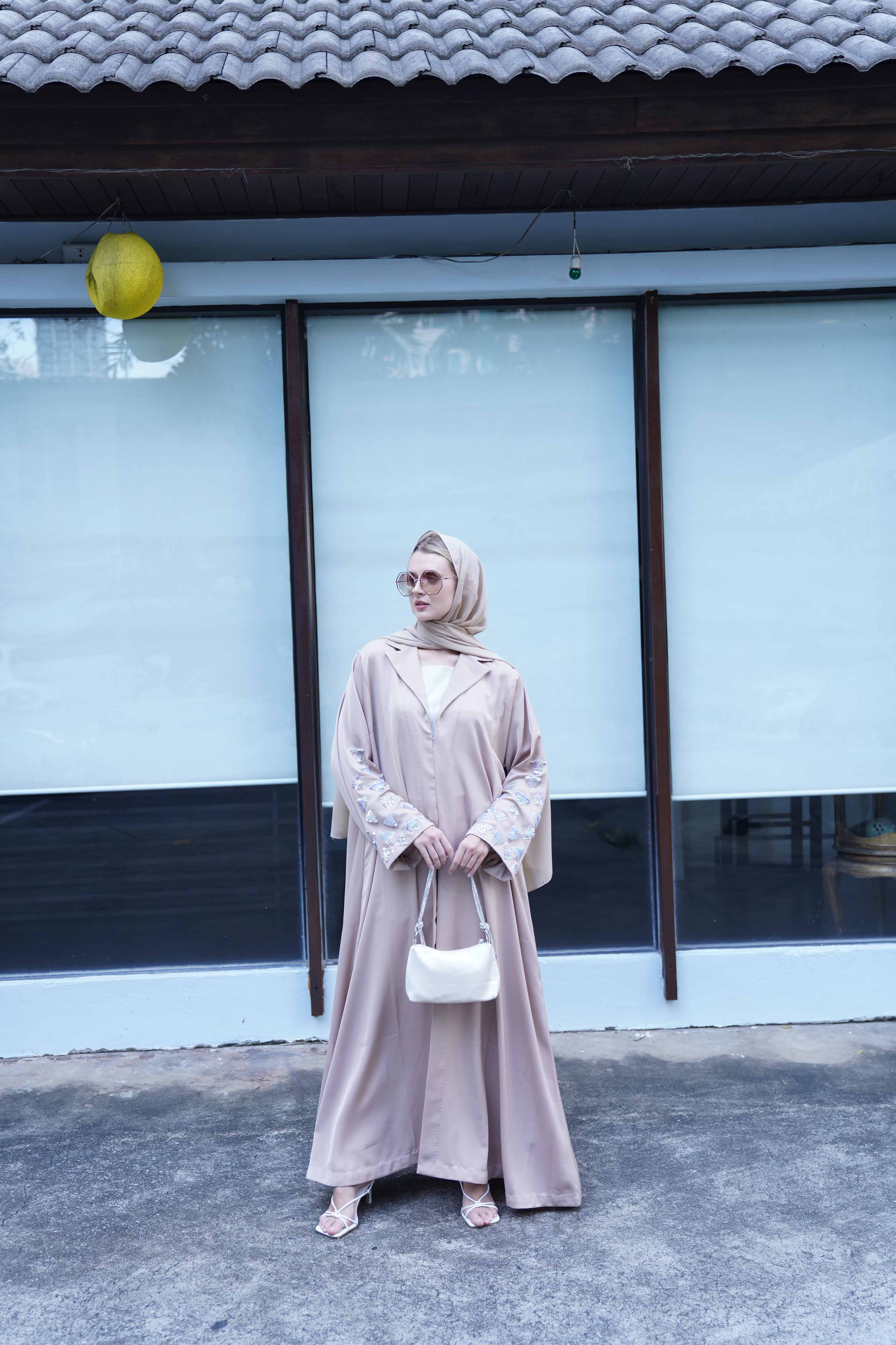 Aysha - QAF.PK
