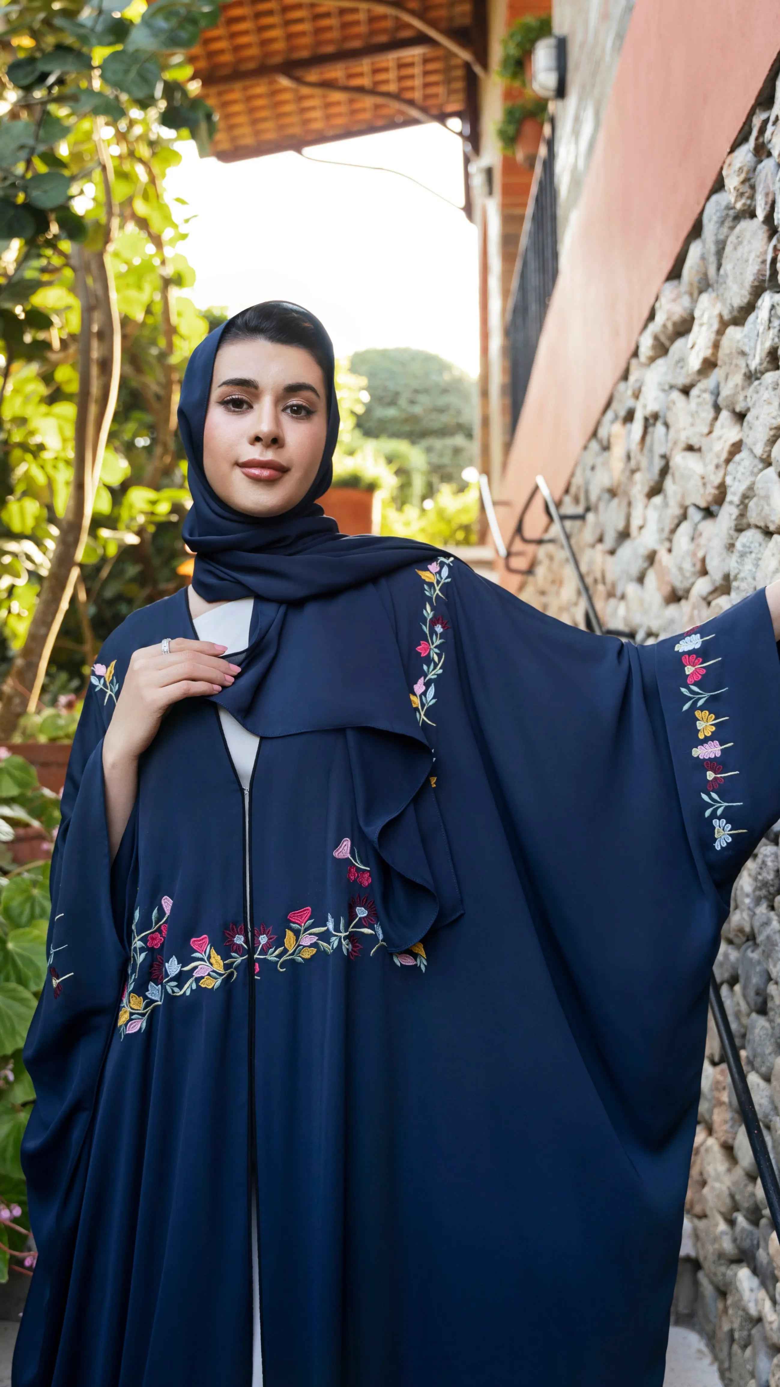 buy-Embroidered-abayas-online