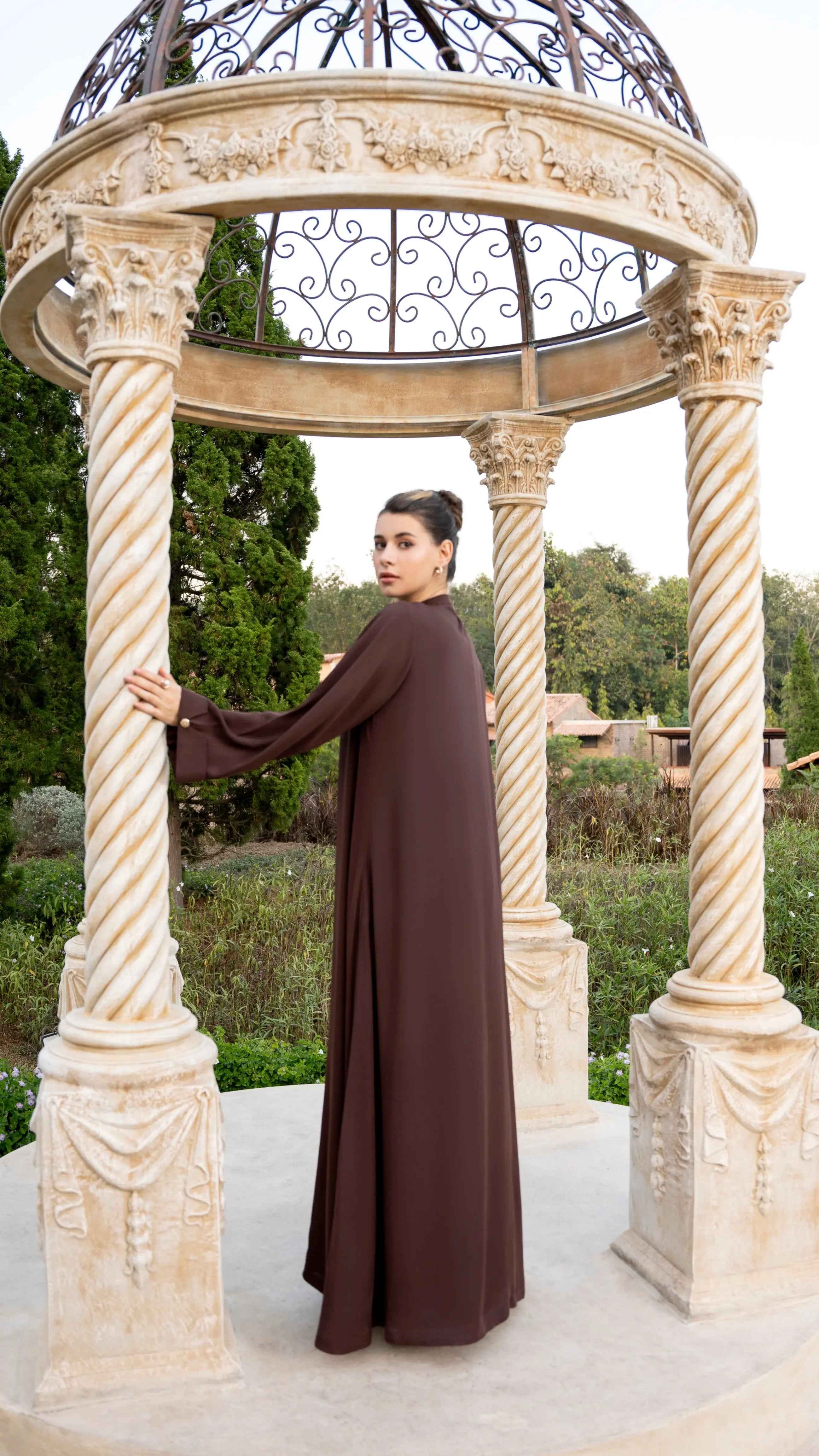 nida-fabric-abayas